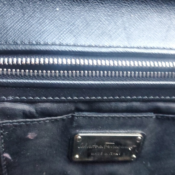 Salvatore Ferragamo Vara Bow Saffiano Wristlet Black - Picture 4 of 7